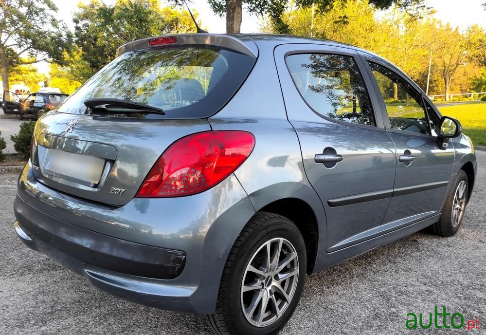 2006' Peugeot 207 1.4 16V Trendy photo #3