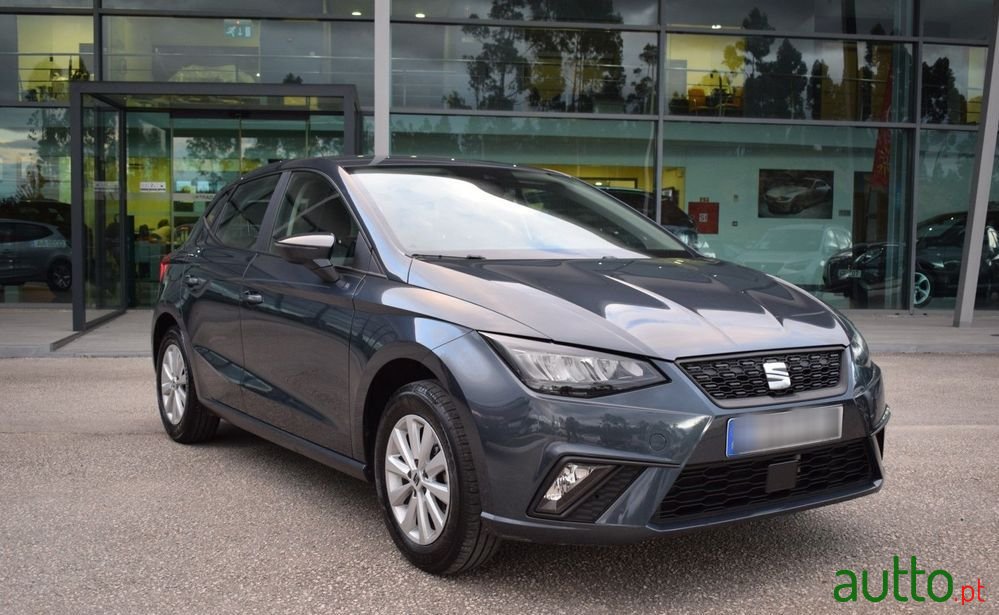 2023' SEAT Ibiza 1.0 Tsi Style photo #1