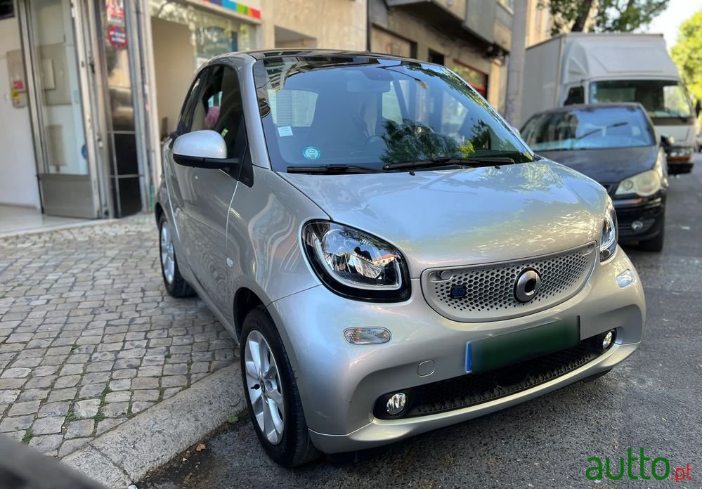 2018' Smart Fortwo Eq Prime photo #2