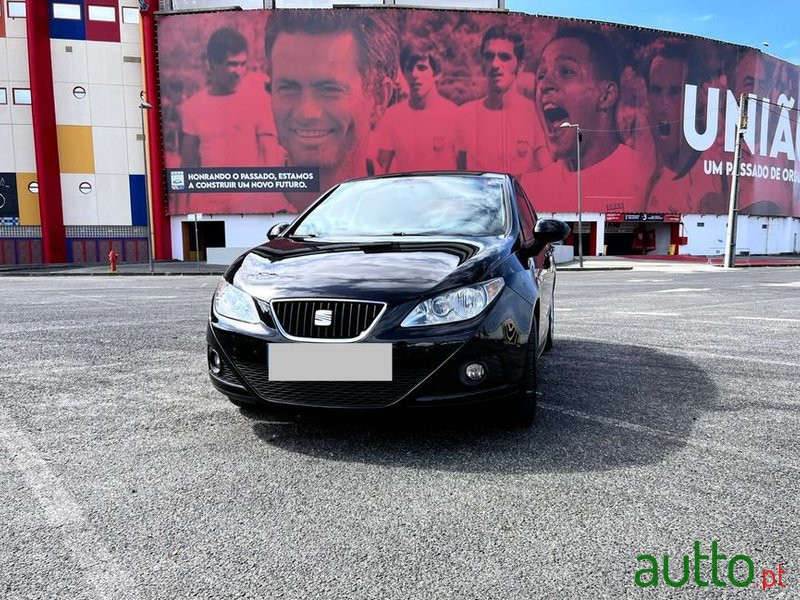 2010' SEAT Ibiza photo #1