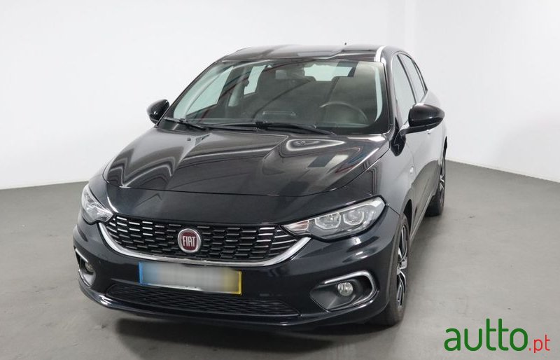 2018' Fiat Tipo 1.3 M-Jet Lounge photo #1