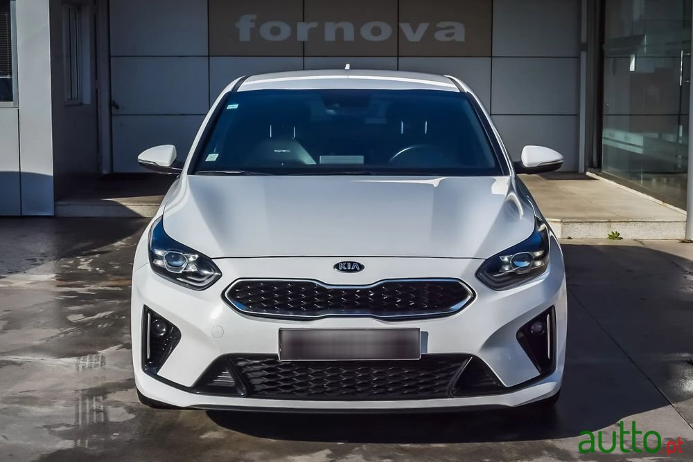 2019' Kia Proceed 1.0 T-Gdi Gt Line photo #4