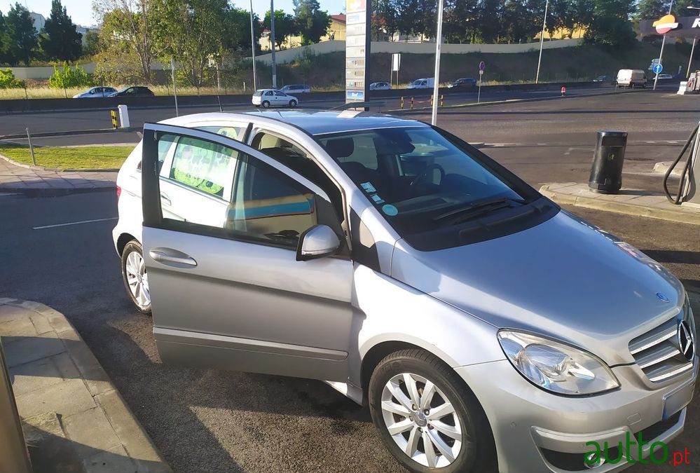 2009' Mercedes-Benz B 150 Standard photo #4