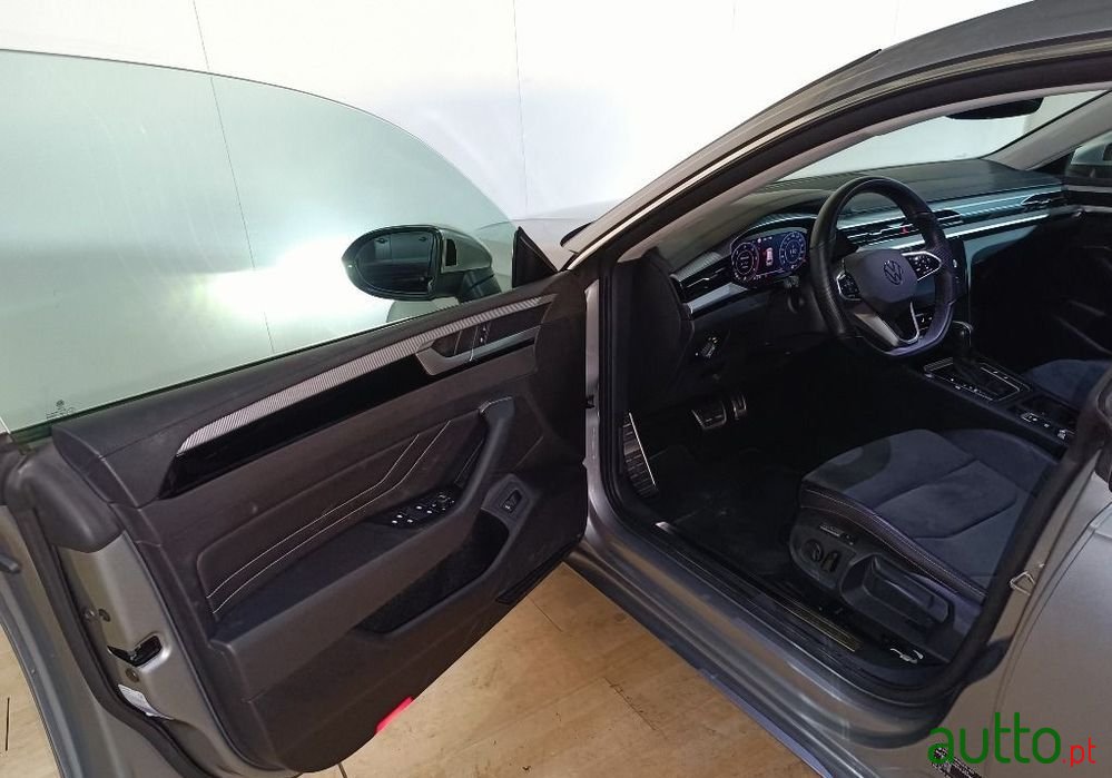 2022' Volkswagen Arteon Shooting Brake photo #6