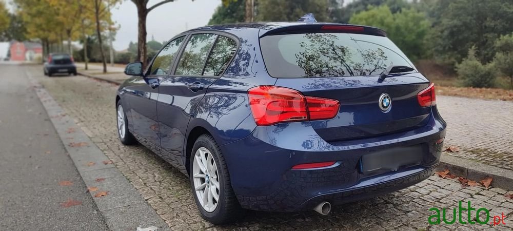 2017' BMW Série 1 D Line Sport photo #3