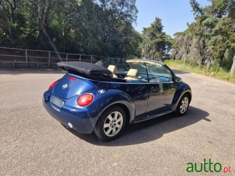 2003' Volkswagen New Beetle photo #3