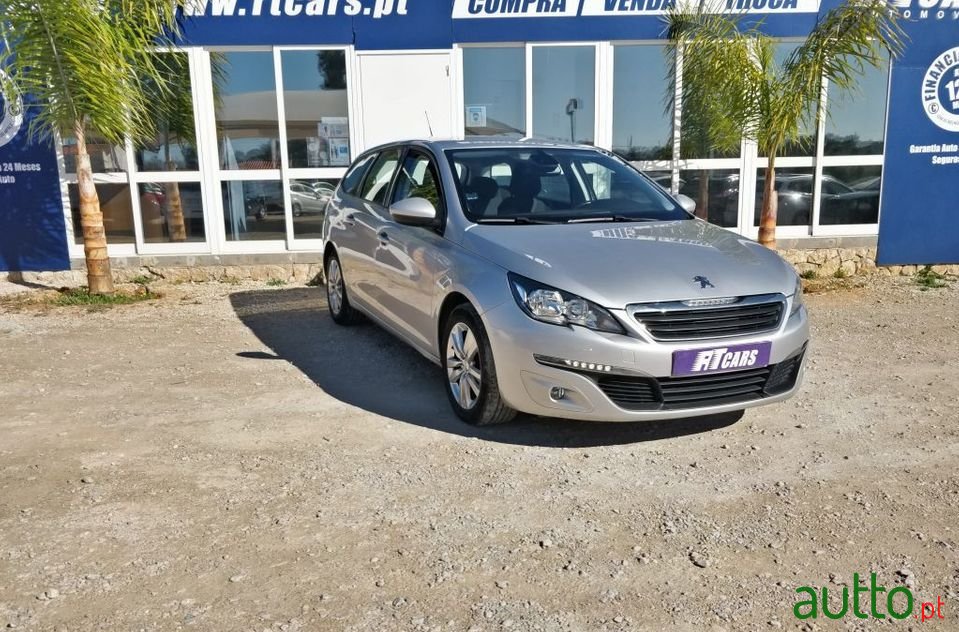 2015' Peugeot 308 Sw photo #1