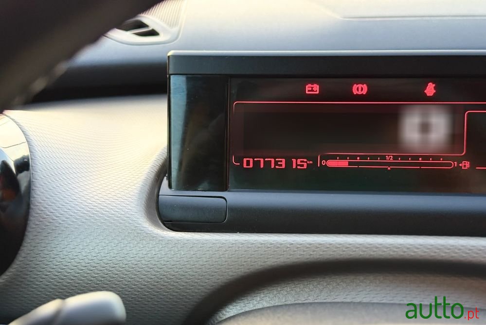 2017' Citroen C4 Cactus photo #6