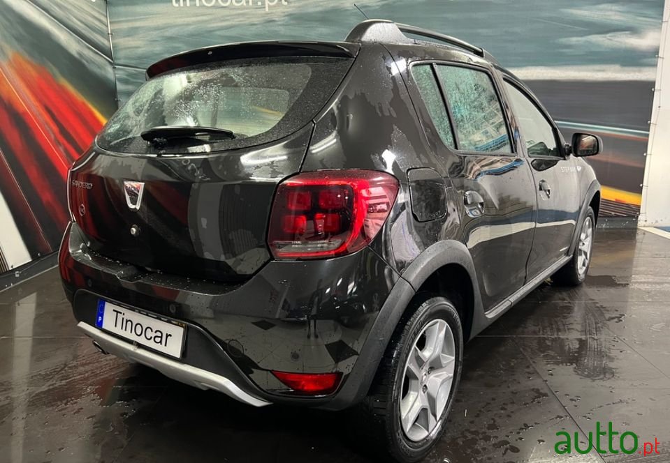 2017' Dacia Sandero photo #5