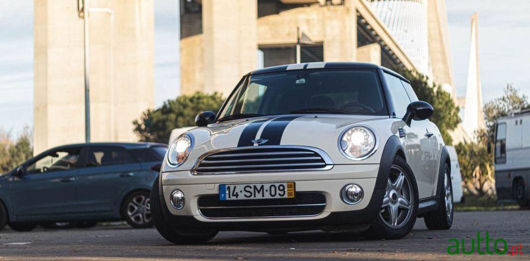 2008' MINI Cooper D photo #1