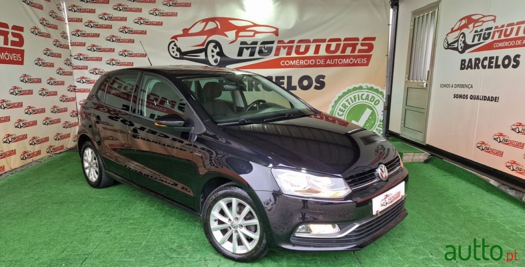 2015' Volkswagen Polo photo #1