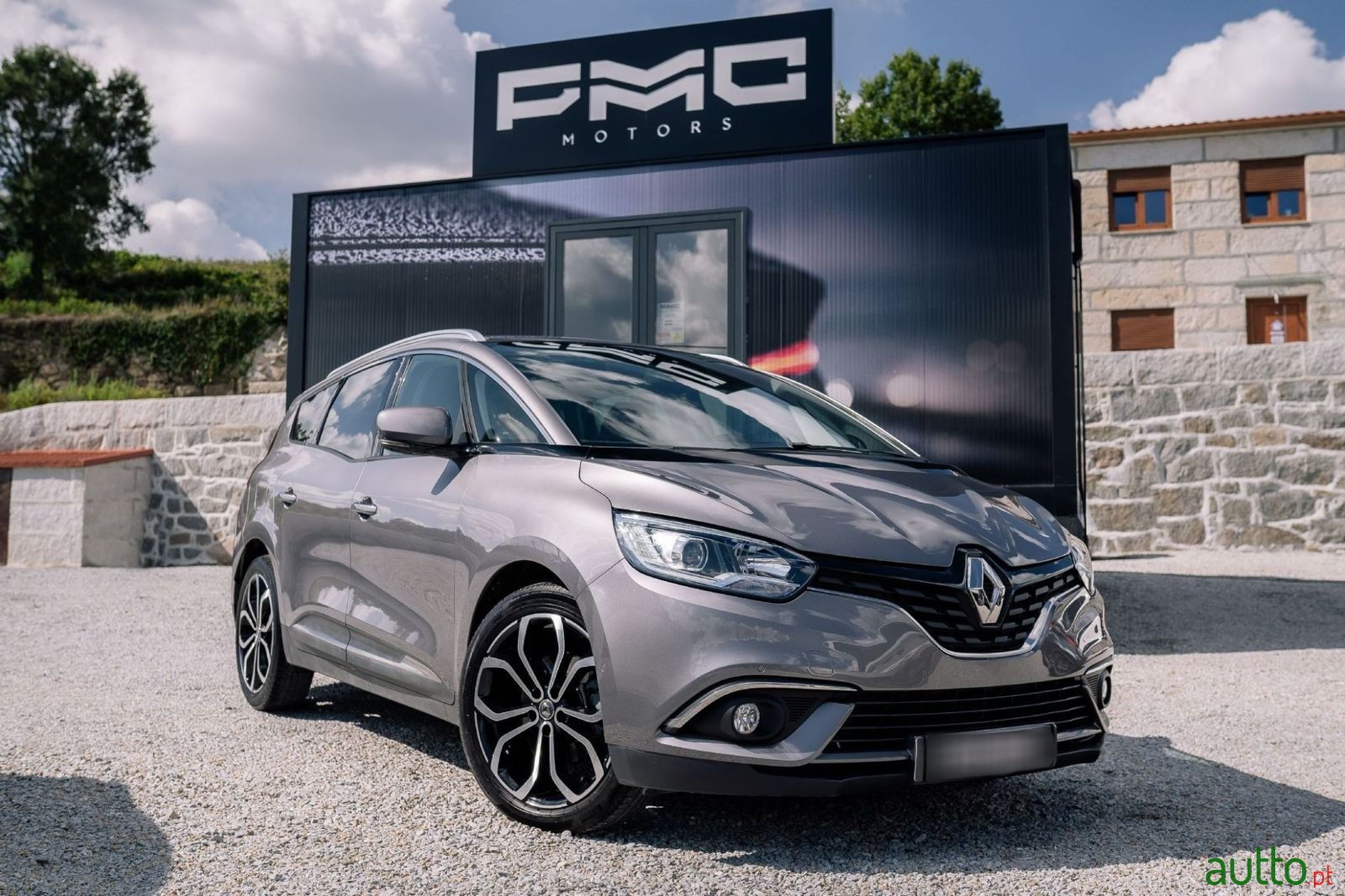 2019' Renault Grand Scenic photo #1