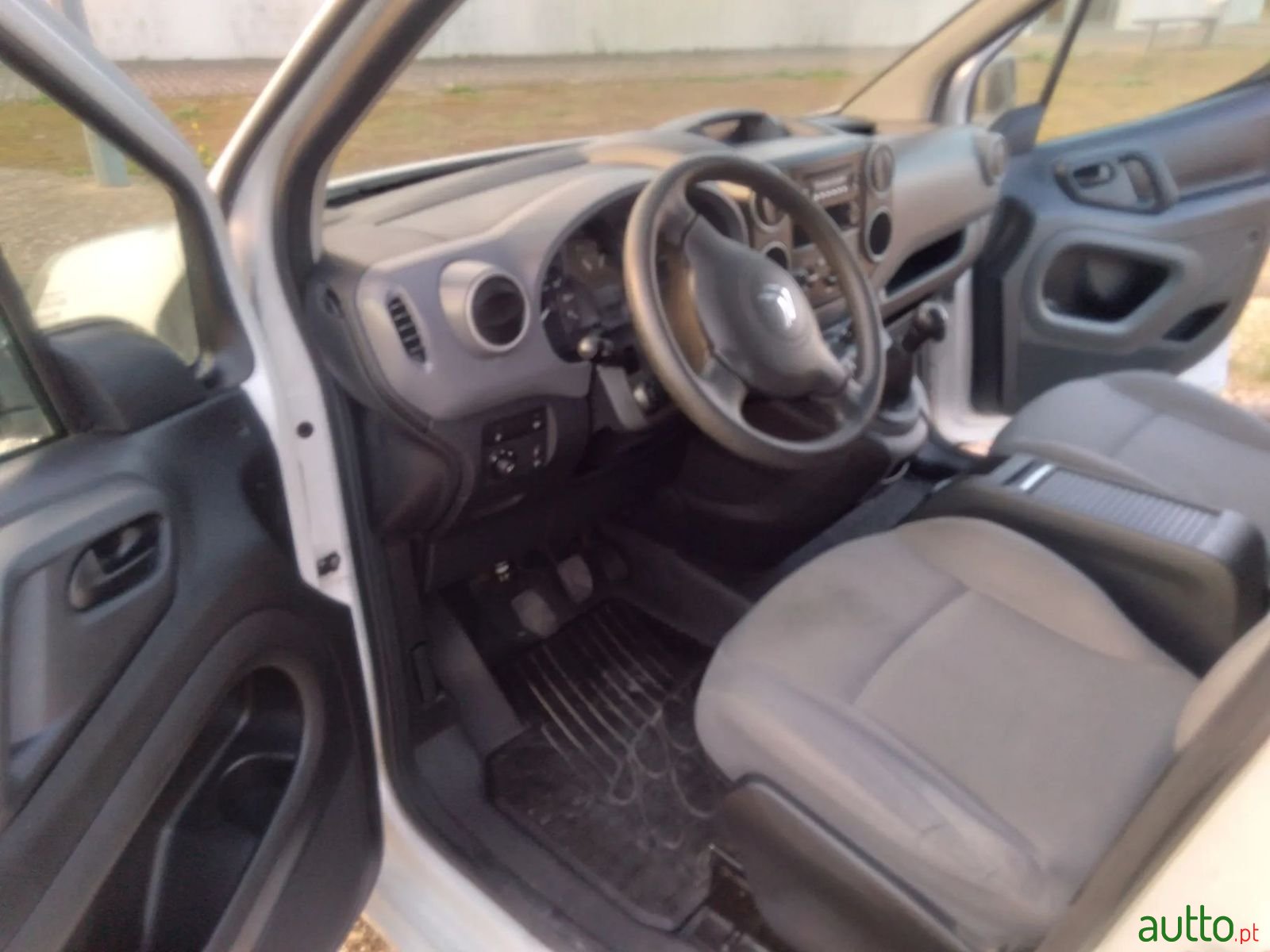 2015' Citroen Berlingo photo #6