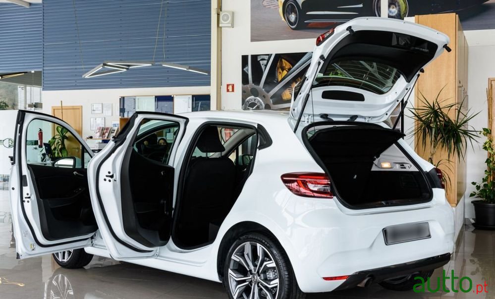 2019' Renault Clio 1.0 Tce Intens photo #5