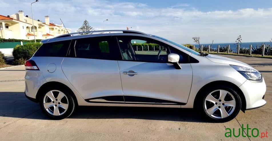 2014' Renault Clio Sport Tourer photo #3