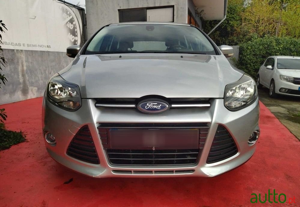 2014' Ford Focus Sw photo #2