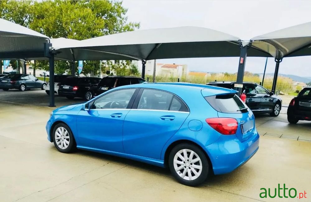 2017' Mercedes-Benz Classe A D photo #6