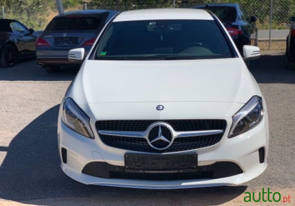 2016' Mercedes-Benz A-180 photo #2