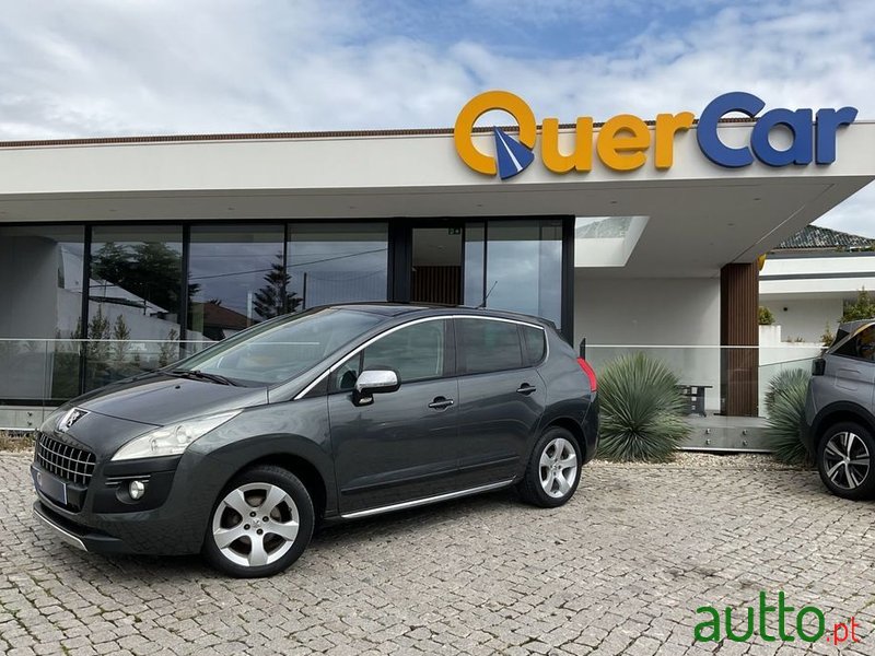 2012' Peugeot 3008 1.6 Hdi Executive photo #1
