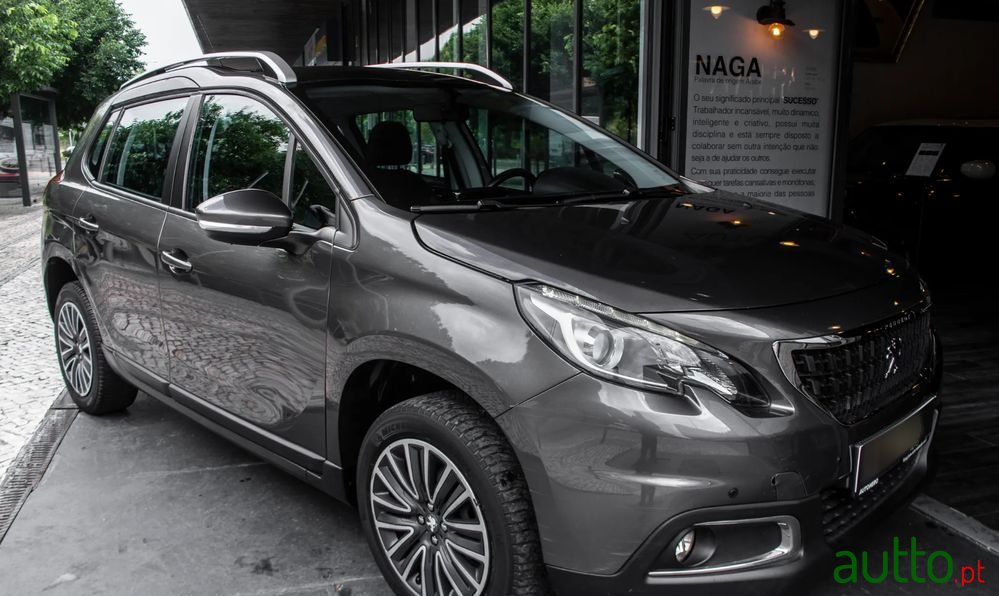 2018' Peugeot 2008 photo #6