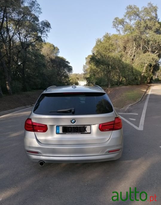 2017' BMW 318 photo #3