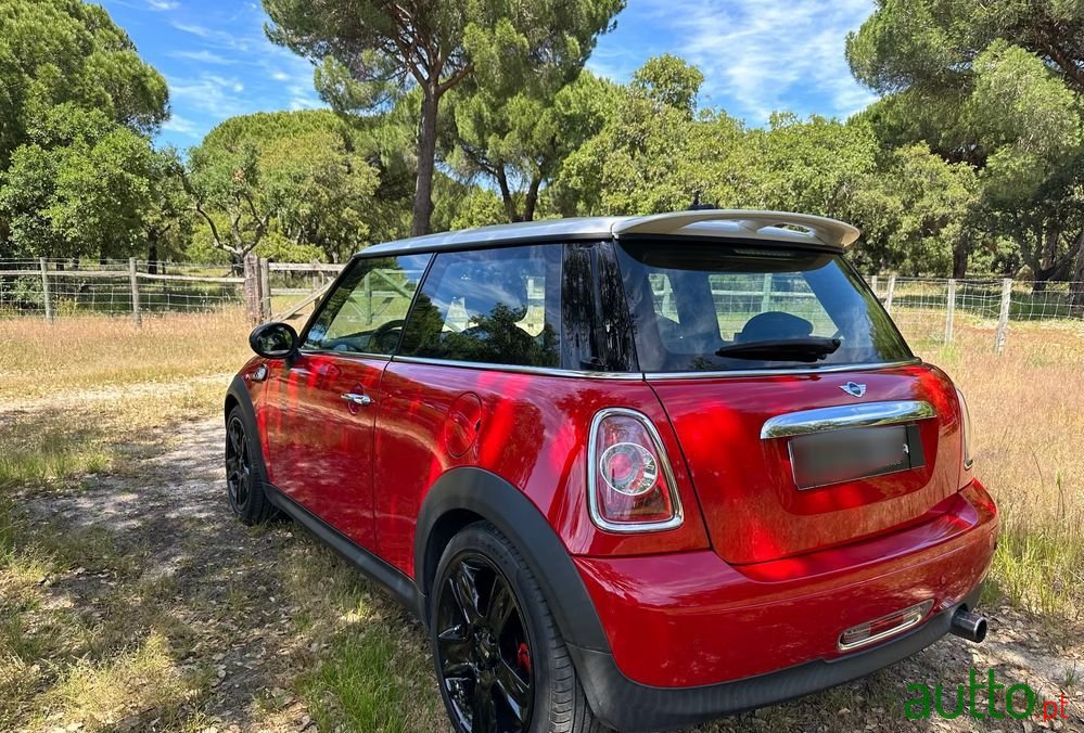 2012' MINI One 3 Portas photo #3