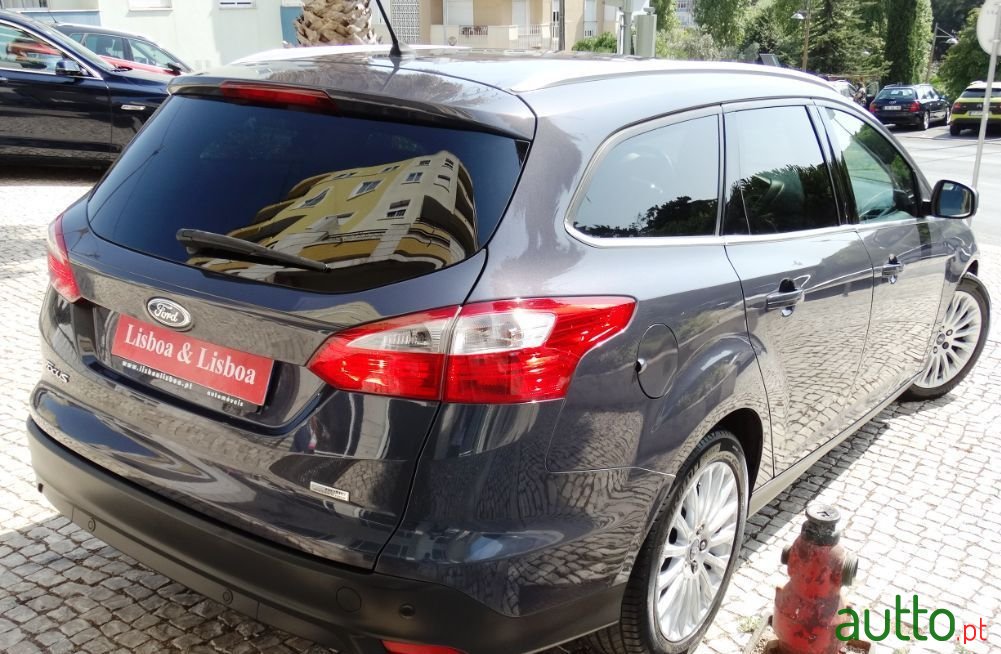 2013' Ford Focus Sw photo #3