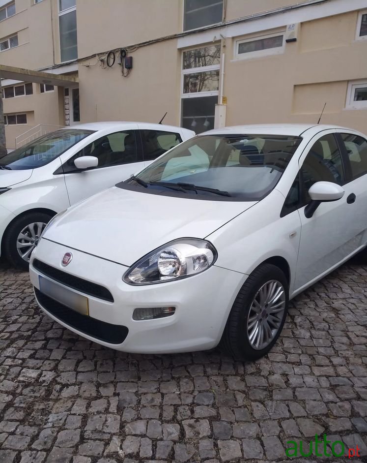 2013' Fiat Punto photo #3