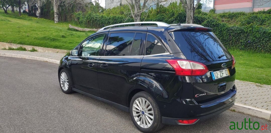 2016' Ford Grand C-MAX photo #2