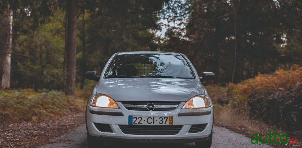 2006' Opel Corsa photo #3
