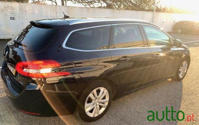 2015' Peugeot 308 Sw photo #1