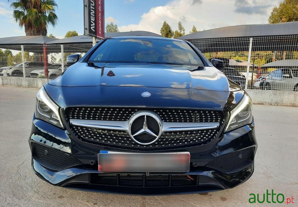 2017' Mercedes-Benz CLA 200 photo #2