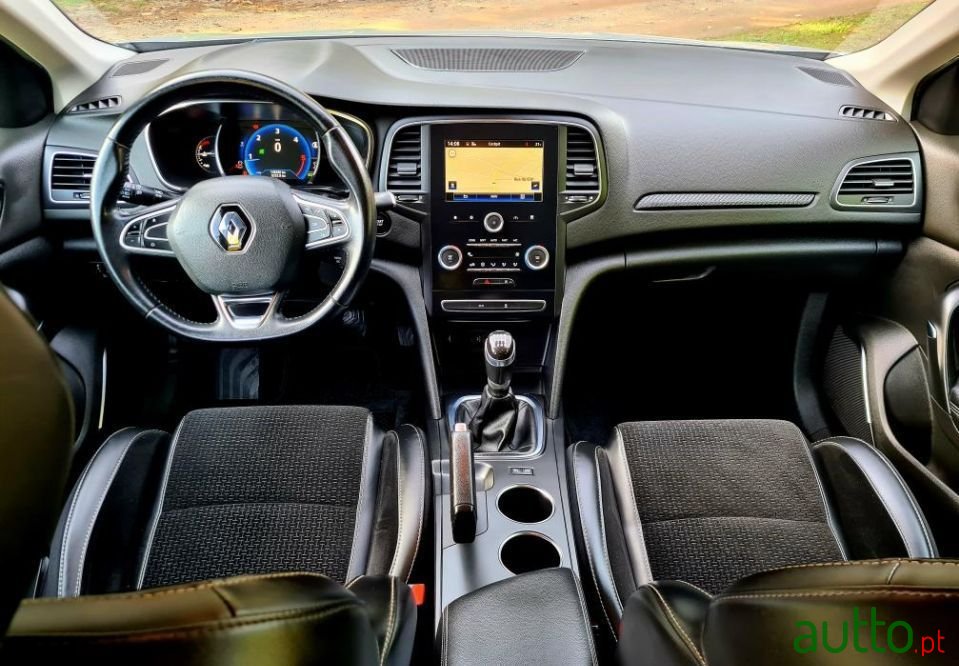 2017' Renault Megane photo #5