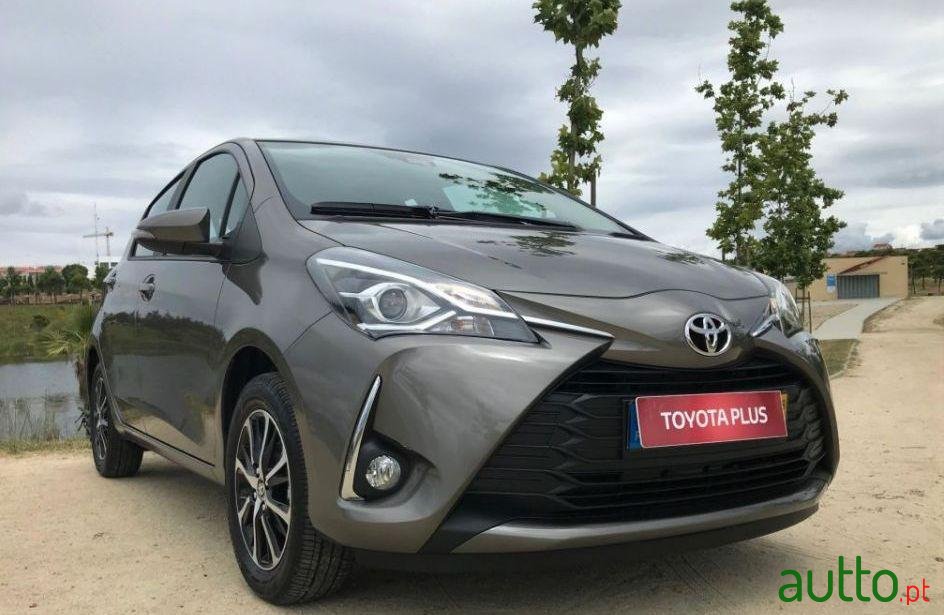 2018' Toyota Yaris photo #1