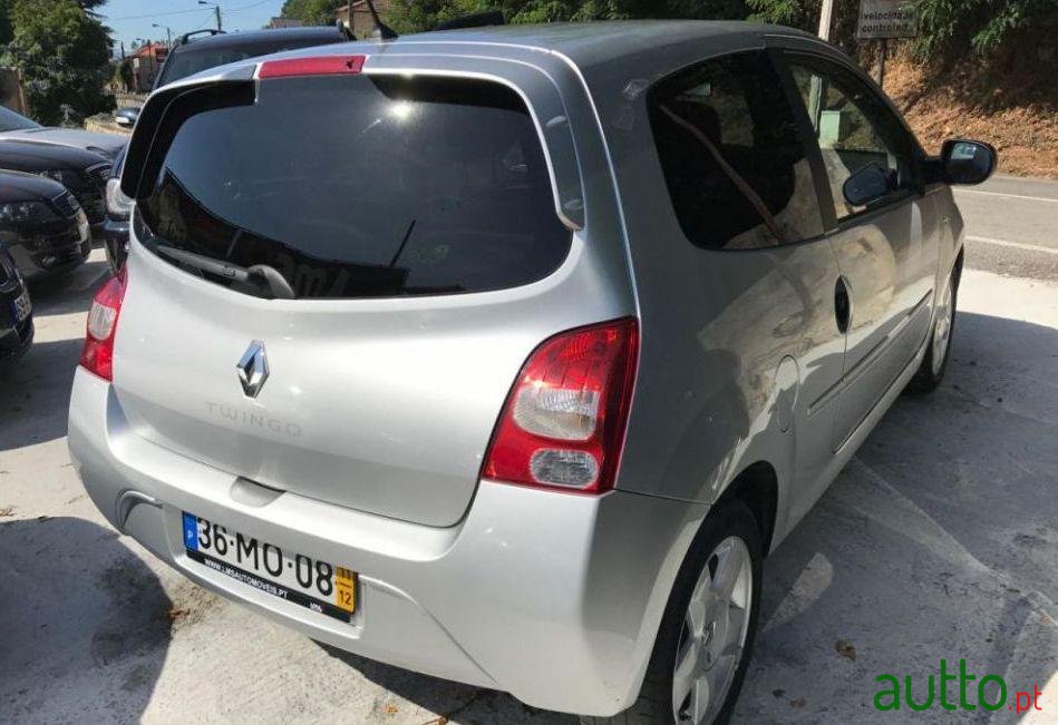 2011' Renault Twingo photo #3