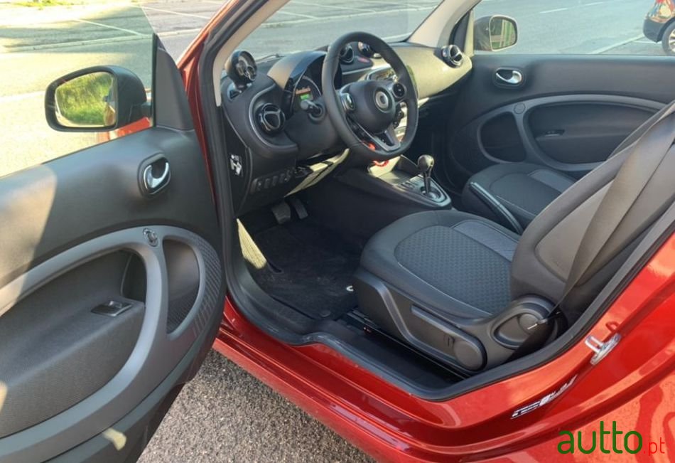 2021' Smart Fortwo Passion photo #1