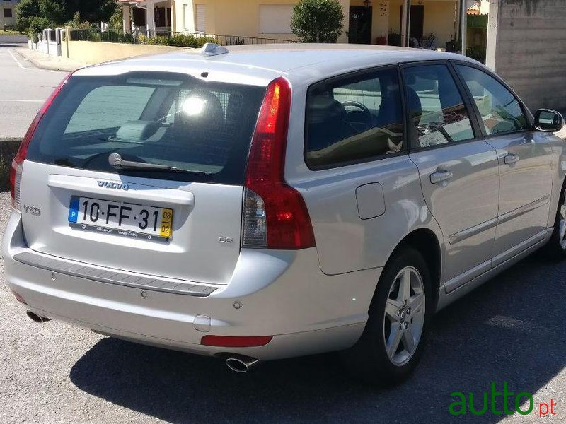 2008' Volvo V50 photo #2