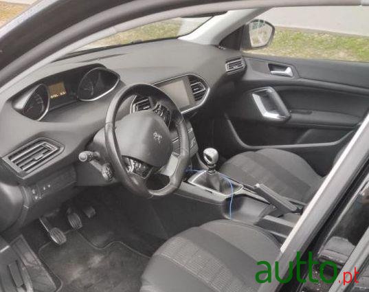 2015' Peugeot 308 Sw photo #3