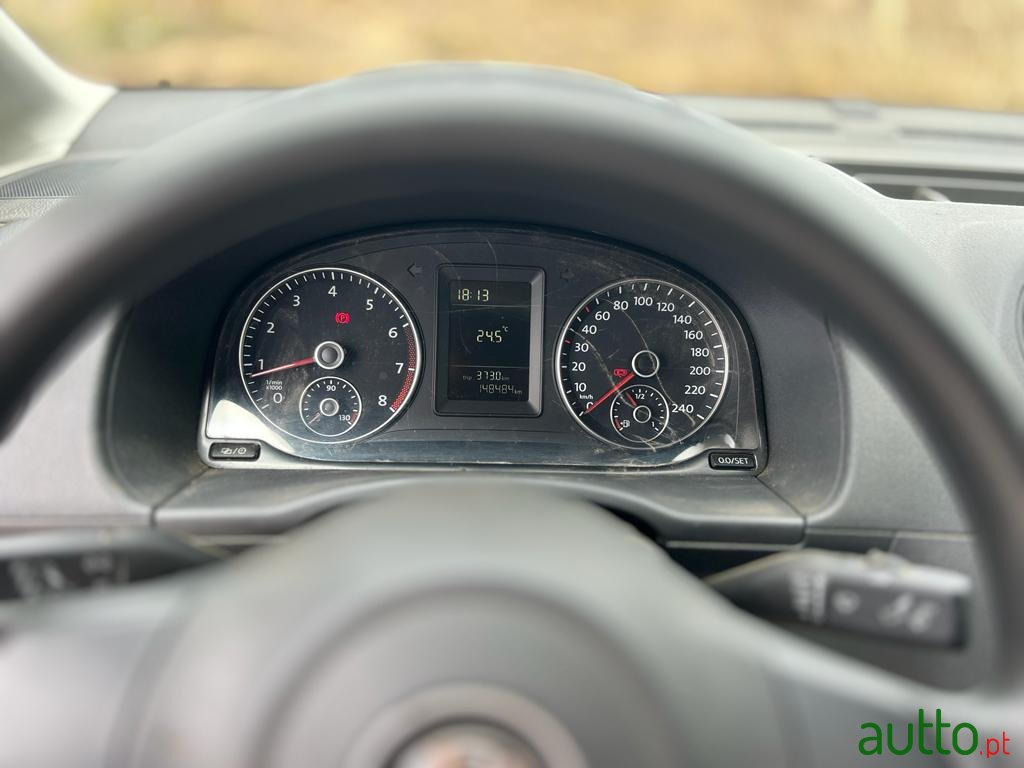 2013' Volkswagen Caddy photo #5