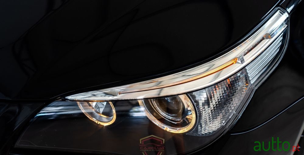 2006' BMW 520 D Touring photo #3