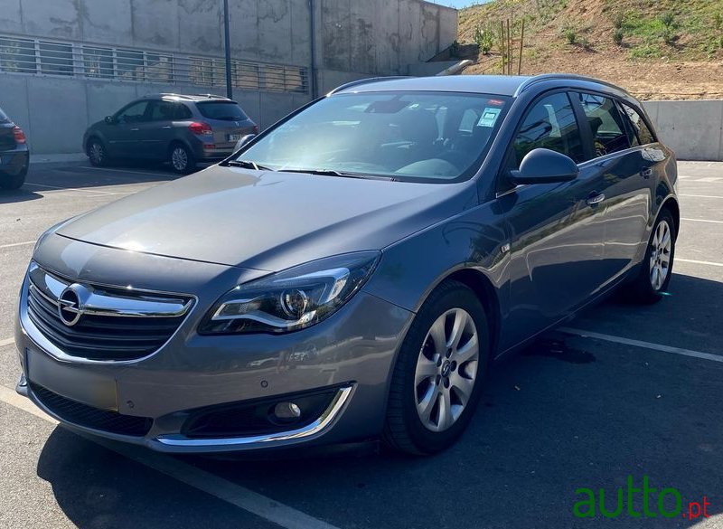 2015' Opel Insignia Sports Tourer photo #4