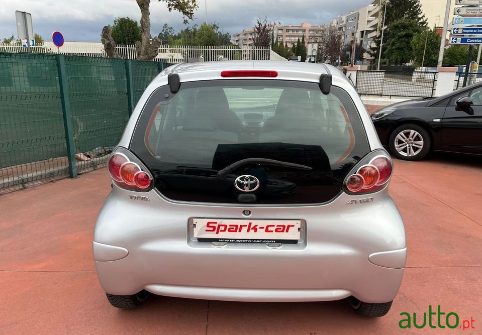 2013' Toyota Aygo photo #6