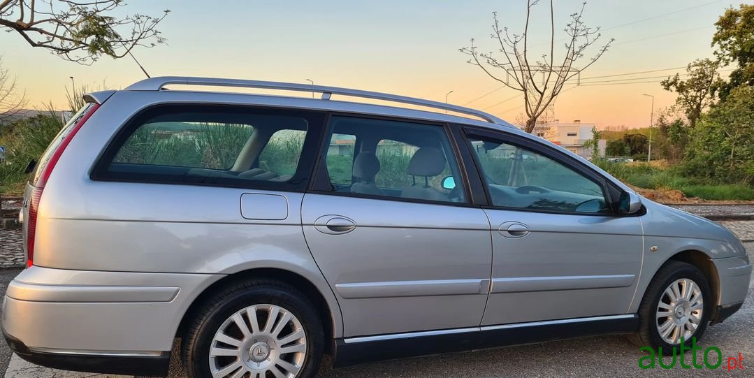 2005' Citroen C5 Tourer photo #4
