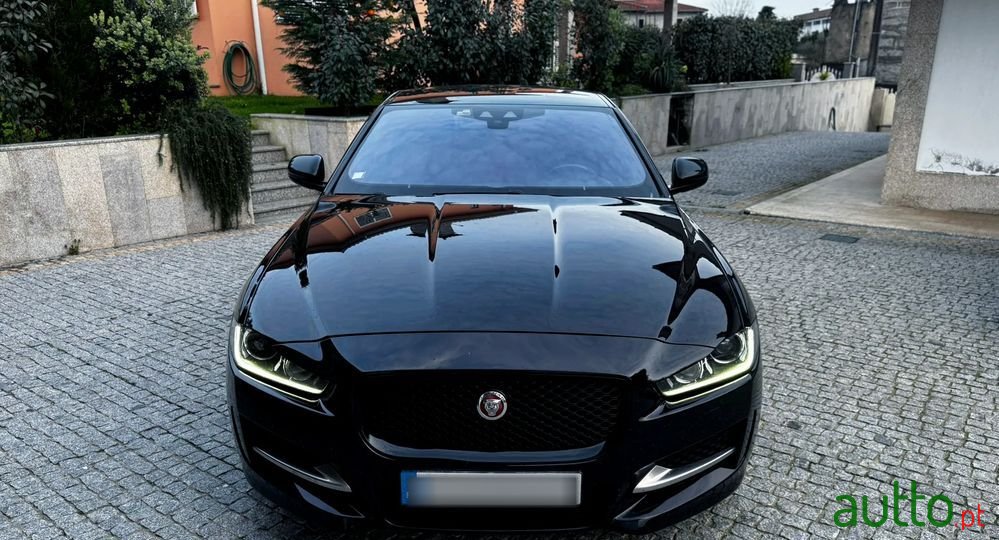 2018' Jaguar XE 20D Awd Aut. R-Sport photo #3