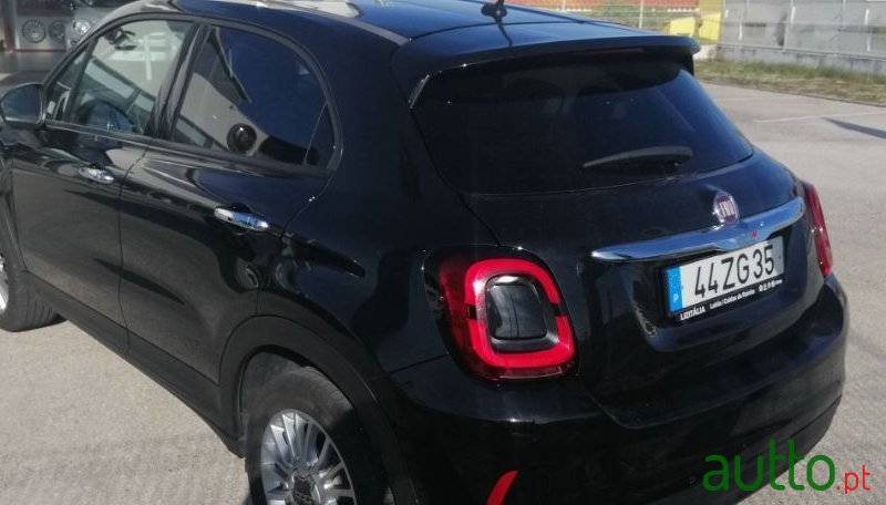 2019' Fiat 500X photo #2