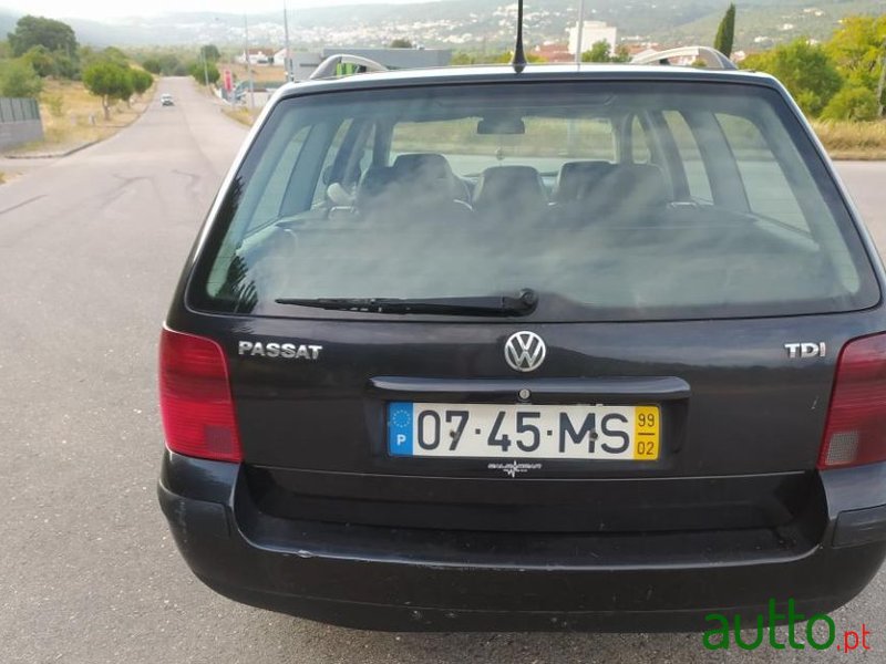 1999' Volkswagen Passat photo #4