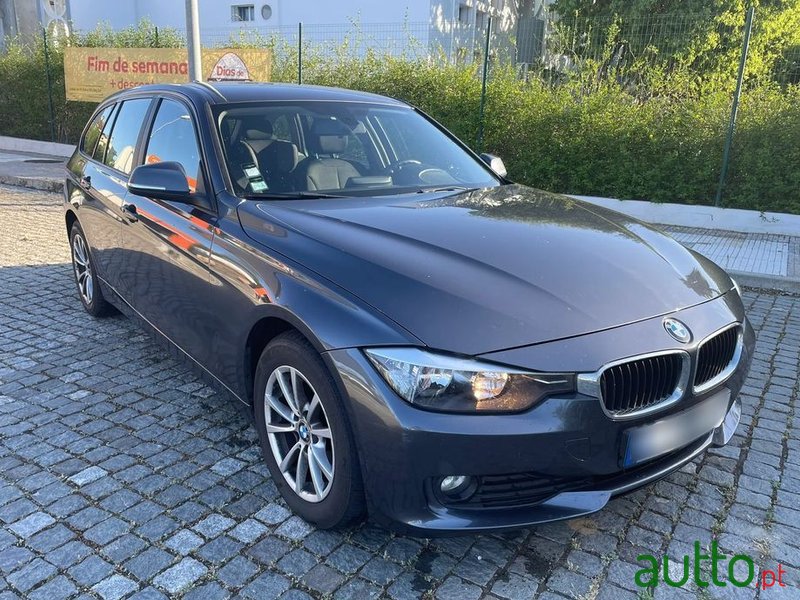 2015' BMW 318 D Touring photo #1