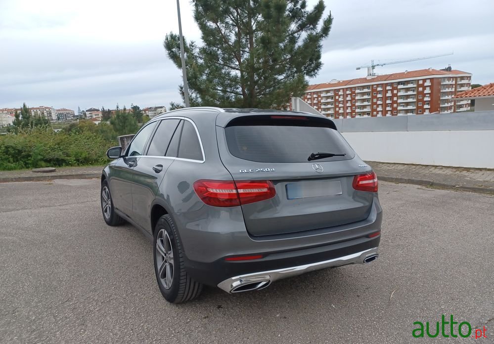 2017' Mercedes-Benz GLC 250 photo #6
