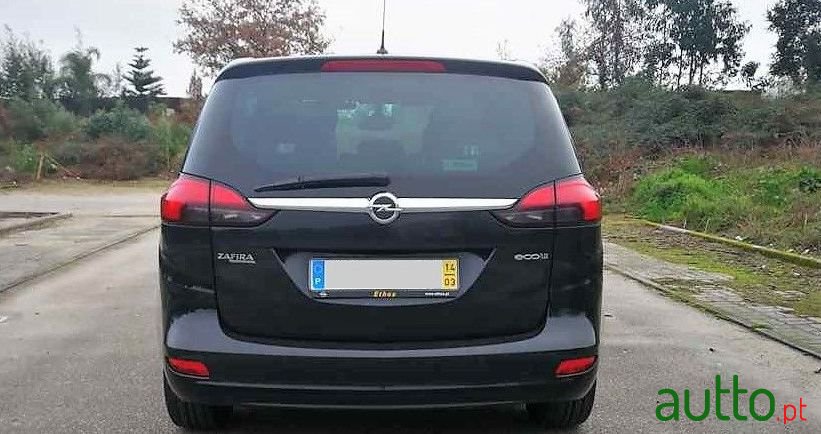 2014' Opel Zafira photo #4