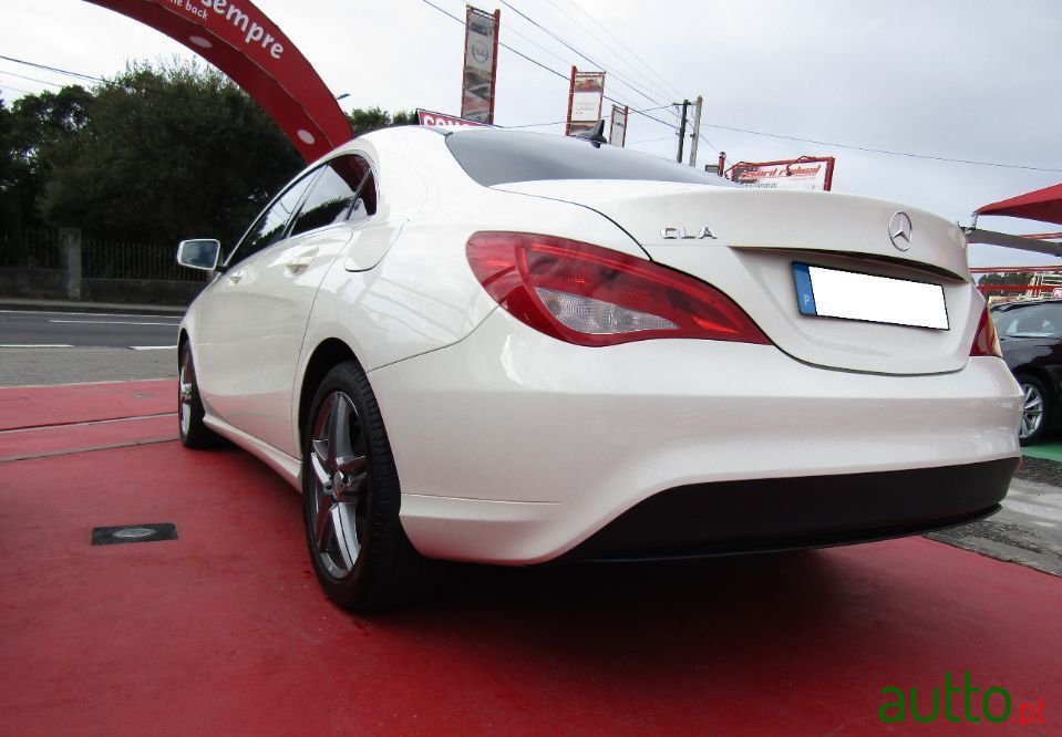 2016' Mercedes-Benz Cla-180 photo #3